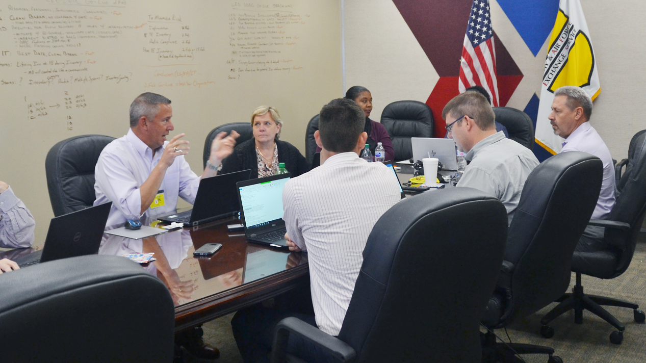 DSC_0039 The USTRANSCOM team and Exchange's transportation management experts talk about fine points of getting shipments overseas to their destinations.