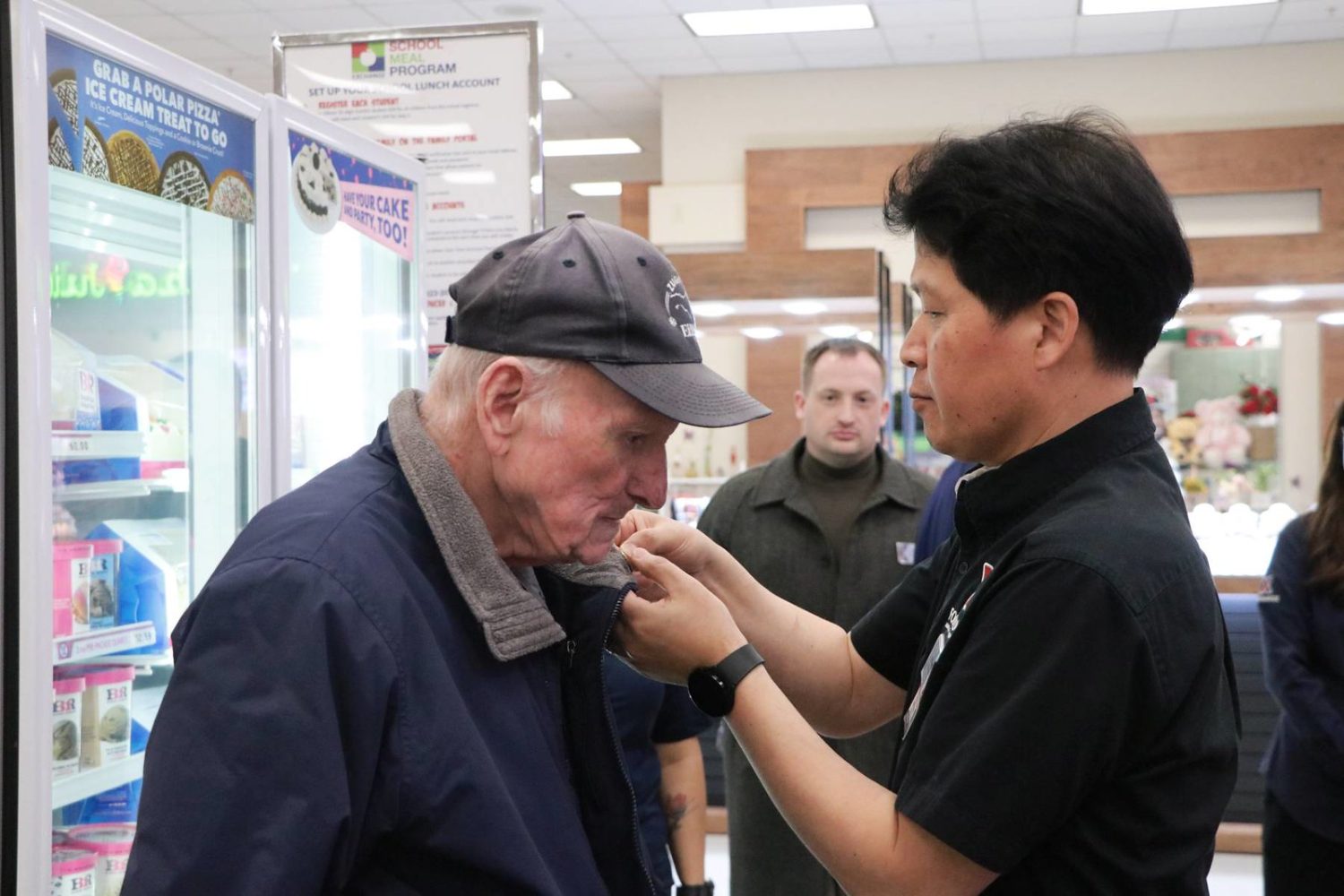 <b>A scene from the Vietnam War Veterans Day pinning ceremony at the Osan AB Exchange.</b>