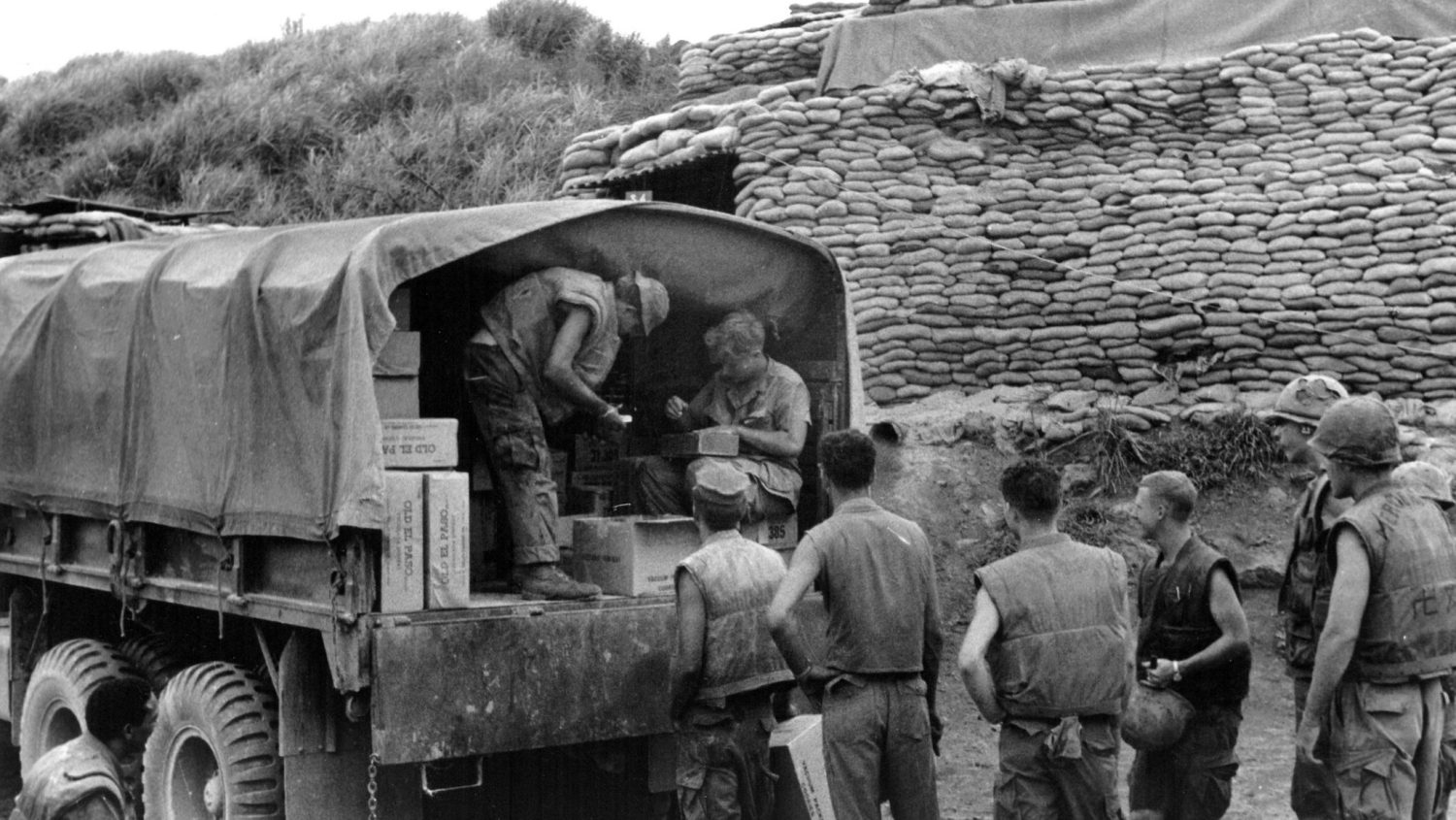 Flashback Friday_Vietnam_mobile Exchange Flashback Friday_Vietnam_mobile Exchange