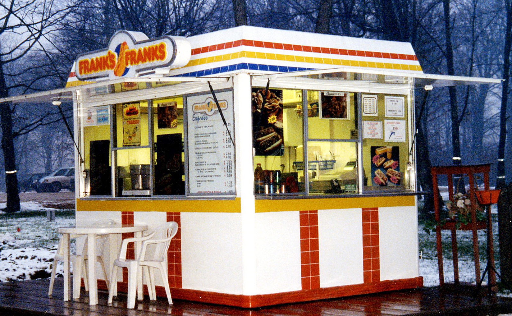 #FlashbackFriday: 1988—the First Frank’s Franks Opens – The Exchange Post