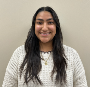 Aimee Demelo head shot.